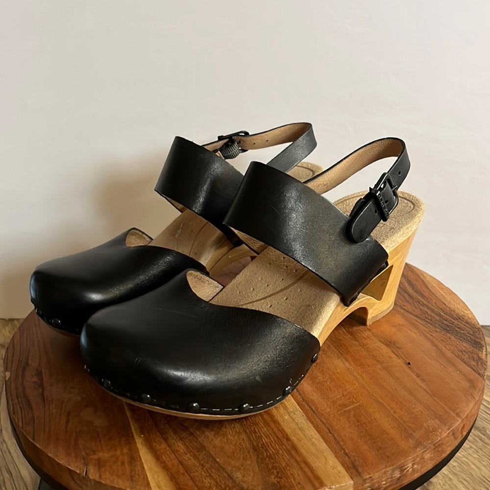 dansko thea clogs